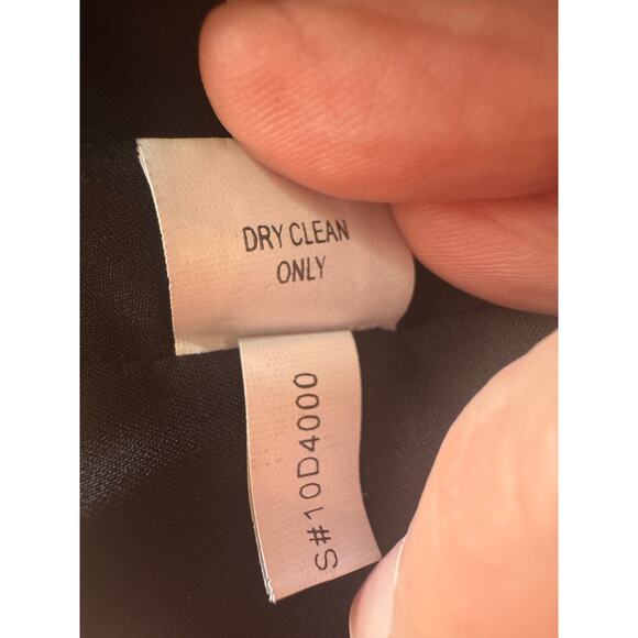 Kay Unger New York Black Hourglass Ruffle V Neck Coctail Dress 6 LBD Medium euc - Picture 10 of 11